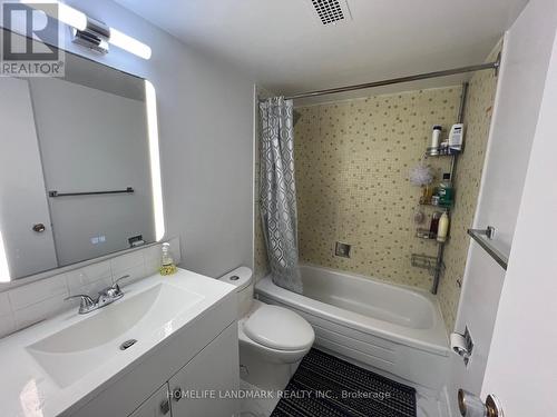 716 - 370 Dixon Road, Toronto (Kingsview Village-The Westway), ON - Indoor Photo Showing Bathroom