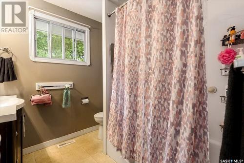 419 Palliser Street, Regina, SK - Indoor Photo Showing Bathroom