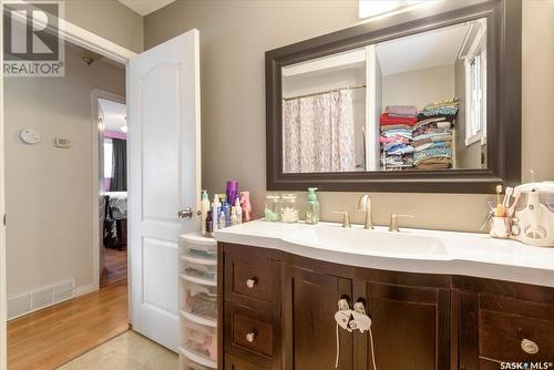 419 Palliser Street, Regina, SK - Indoor Photo Showing Bathroom