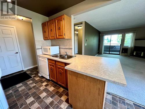 1801 32 Street Unit# 202, Vernon, BC - Indoor Photo Showing Kitchen With Double Sink