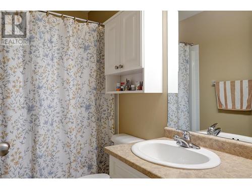 301 Browne Road Unit# 304, Vernon, BC - Indoor Photo Showing Bathroom