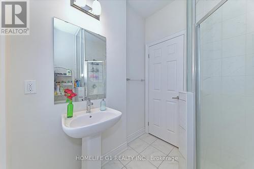 14 - 2607 Magdalen Path W, Oshawa (Windfields), ON - Indoor Photo Showing Bathroom