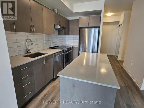 920 - 9000 Jane Street, Vaughan, ON - Indoor Photo Showing Kitchen With Stainless Steel Kitchen With Upgraded Kitchen