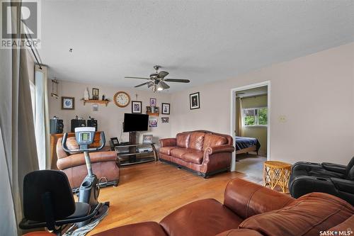 402 Aspen Place, Paddockwood Rm No. 520, SK - Indoor Photo Showing Living Room