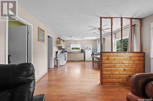 402 Aspen Place, Paddockwood Rm No. 520, SK - Indoor Photo Showing Living Room