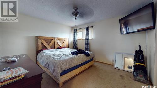 2827 Truesdale Drive, Regina, SK - Indoor Photo Showing Bedroom