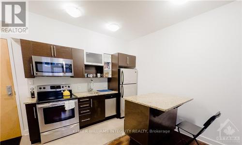 308 - 360 Cumberland Street, Ottawa, ON - Indoor Photo Showing Kitchen