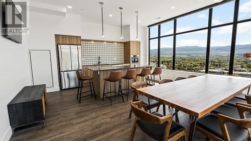 1471 St Paul Street Unit# 1011, Kelowna, BC - Indoor Photo Showing Dining Room