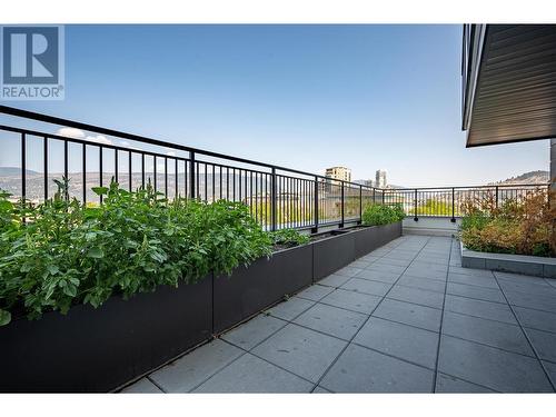 1471 St Paul Street Unit# 1011, Kelowna, BC - Outdoor