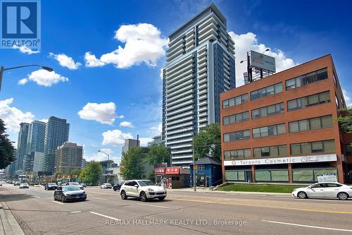 8 - 5 Northtown Way, Toronto (Willowdale East), ON 