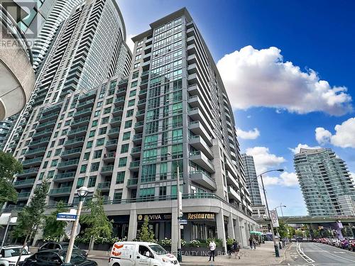 820 - 25 Lower Simcoe Street, Toronto (Waterfront Communities), ON - Outdoor With Balcony With Facade