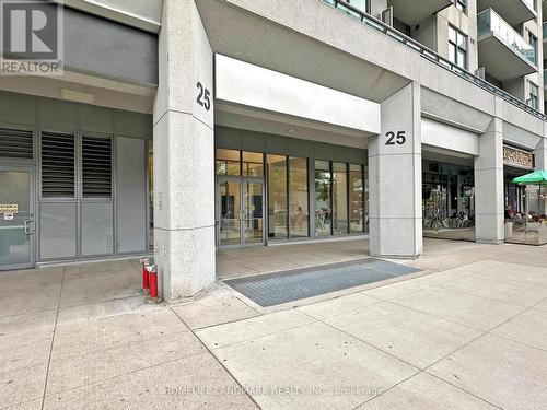 820 - 25 Lower Simcoe Street, Toronto (Waterfront Communities), ON - Outdoor