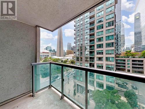 820 - 25 Lower Simcoe Street, Toronto (Waterfront Communities), ON - Outdoor With Balcony