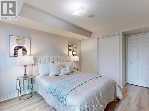 820 - 25 Lower Simcoe Street, Toronto (Waterfront Communities), ON - Indoor Photo Showing Bedroom