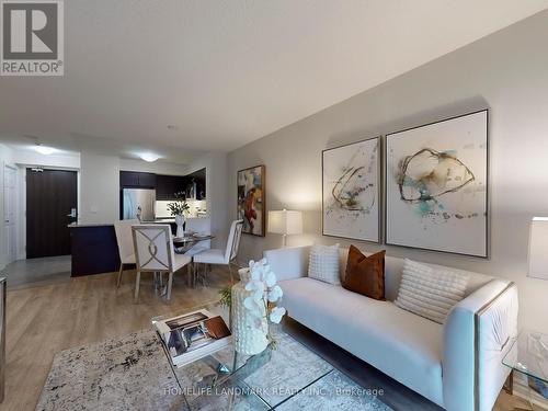 820 - 25 Lower Simcoe Street, Toronto (Waterfront Communities), ON - Indoor Photo Showing Living Room