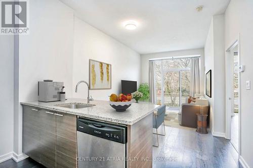 Ps 3 - 66 Forest Manor Road, Toronto (Henry Farm), ON - Indoor Photo Showing Kitchen