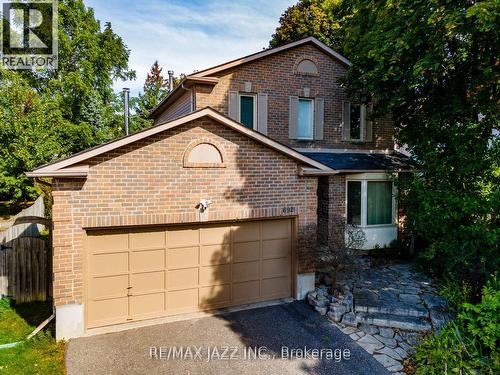 692 Avery Court, Oshawa (Pinecrest), ON - Outdoor