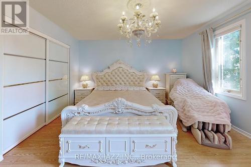 692 Avery Court, Oshawa (Pinecrest), ON - Indoor Photo Showing Bedroom