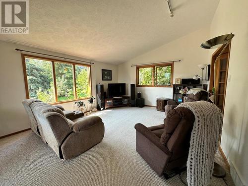 2327 Loiselle Subdivision, Dawson Creek, BC - Indoor Photo Showing Living Room