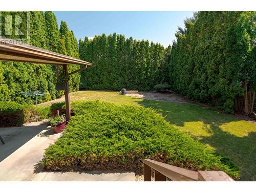 325 Yates Road, Kelowna, BC - Outdoor