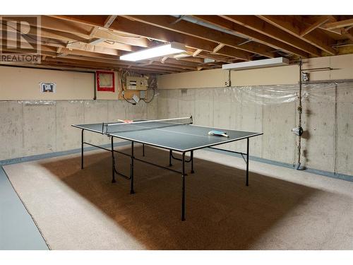 325 Yates Road, Kelowna, BC - Indoor Photo Showing Basement