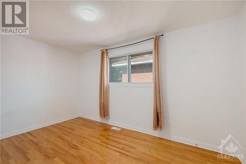 910 Watson Street, Ottawa, ON - Indoor Photo Showing Other Room