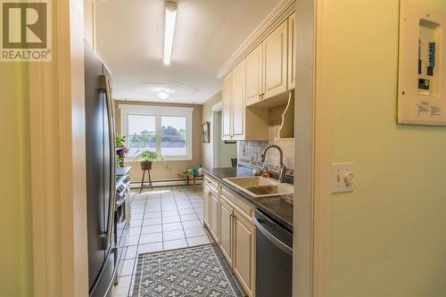 570 Macdonald Ave # 306, Sault Ste Marie, ON - Indoor Photo Showing Kitchen