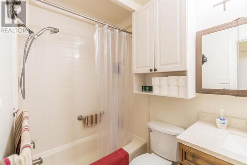 570 Macdonald Ave # 306, Sault Ste Marie, ON - Indoor Photo Showing Bathroom