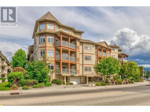 1905 Pandosy Street Unit# 303, Kelowna, BC - Outdoor With Facade