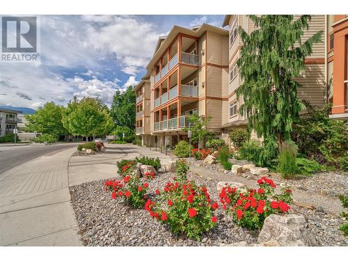 1905 Pandosy Street Unit# 303, Kelowna, BC - Outdoor