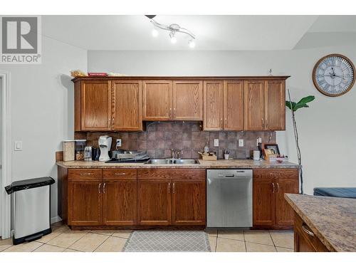 1905 Pandosy Street Unit# 303, Kelowna, BC - Indoor Photo Showing Kitchen With Double Sink