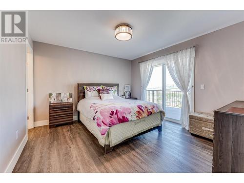 4713 Valleyview Place, Vernon, BC - Indoor Photo Showing Bedroom