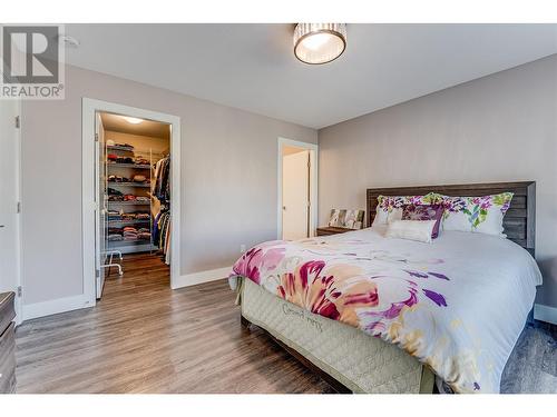 4713 Valleyview Place, Vernon, BC - Indoor Photo Showing Bedroom