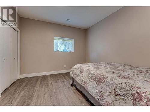 4713 Valleyview Place, Vernon, BC - Indoor Photo Showing Bedroom