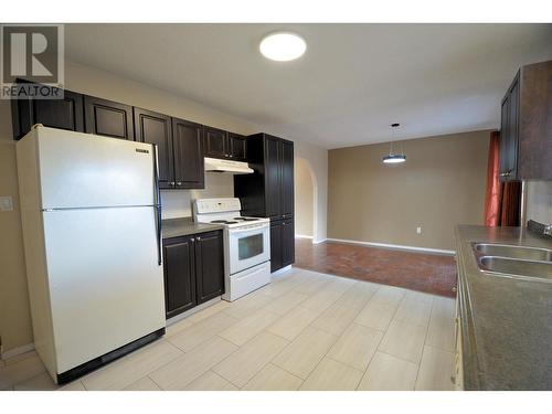 2650 Oak Street, Prince George, BC - Indoor Photo Showing Kitchen With Double Sink