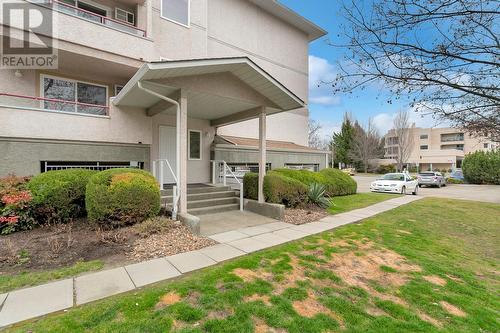 993 Klo Road Unit# 101, Kelowna, BC - Outdoor