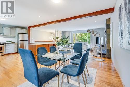 1264 Rio Drive, Kelowna, BC - Indoor Photo Showing Dining Room