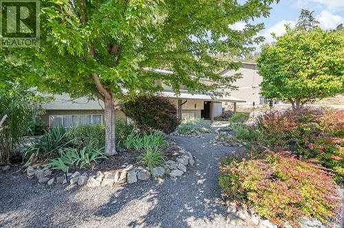 1264 Rio Drive, Kelowna, BC - Outdoor