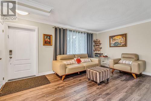 86 Morgan Avenue, Markham (Thornhill), ON - Indoor Photo Showing Living Room