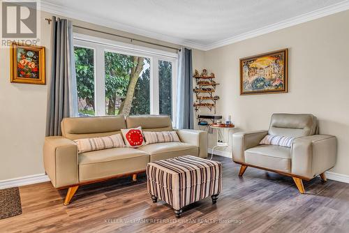 86 Morgan Avenue, Markham (Thornhill), ON - Indoor Photo Showing Living Room