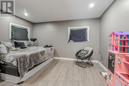 1376 13 Line N, Oro-Medonte, ON - Indoor Photo Showing Bedroom