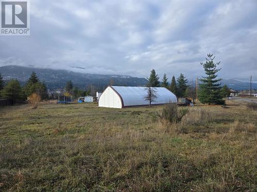 996 Waterloo Road, Ootischenia, BC 