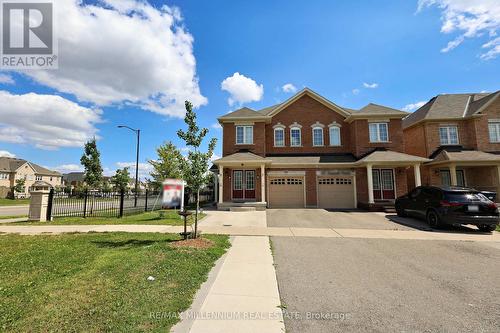 64 Lanark Circle, Brampton (Credit Valley), ON - Outdoor With Facade