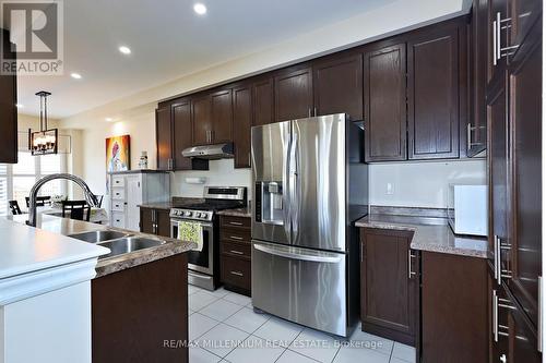 64 Lanark Circle, Brampton (Credit Valley), ON - Indoor Photo Showing Kitchen With Double Sink