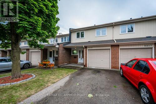 77 - 5219 Banting Court, Burlington (Appleby), ON - Outdoor With Facade