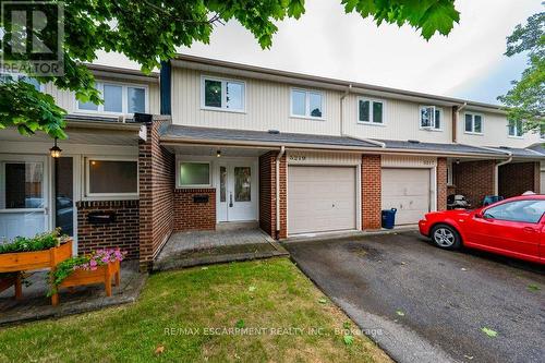 77 - 5219 Banting Court, Burlington (Appleby), ON - Outdoor With Facade