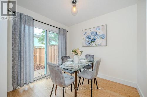 77 - 5219 Banting Court, Burlington (Appleby), ON - Indoor Photo Showing Dining Room