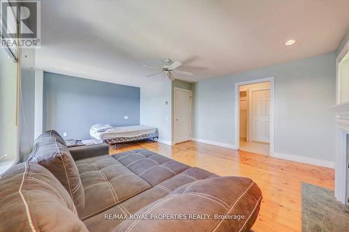 28 Goodman Road, Kawartha Lakes, ON - Indoor Photo Showing Other Room