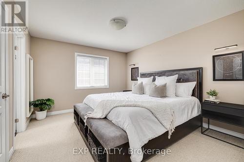 32 - 45 Royal Winter Drive, Hamilton (Binbrook), ON - Indoor Photo Showing Bedroom