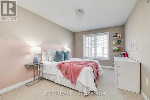 32 - 45 Royal Winter Drive, Hamilton (Binbrook), ON - Indoor Photo Showing Bedroom